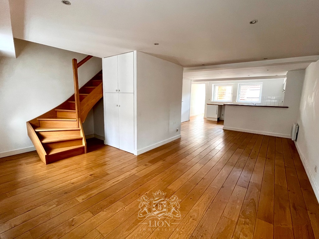 Ovg vieux lille t3 non meuble en duplex Photo 1 - Le Lion Immobilier