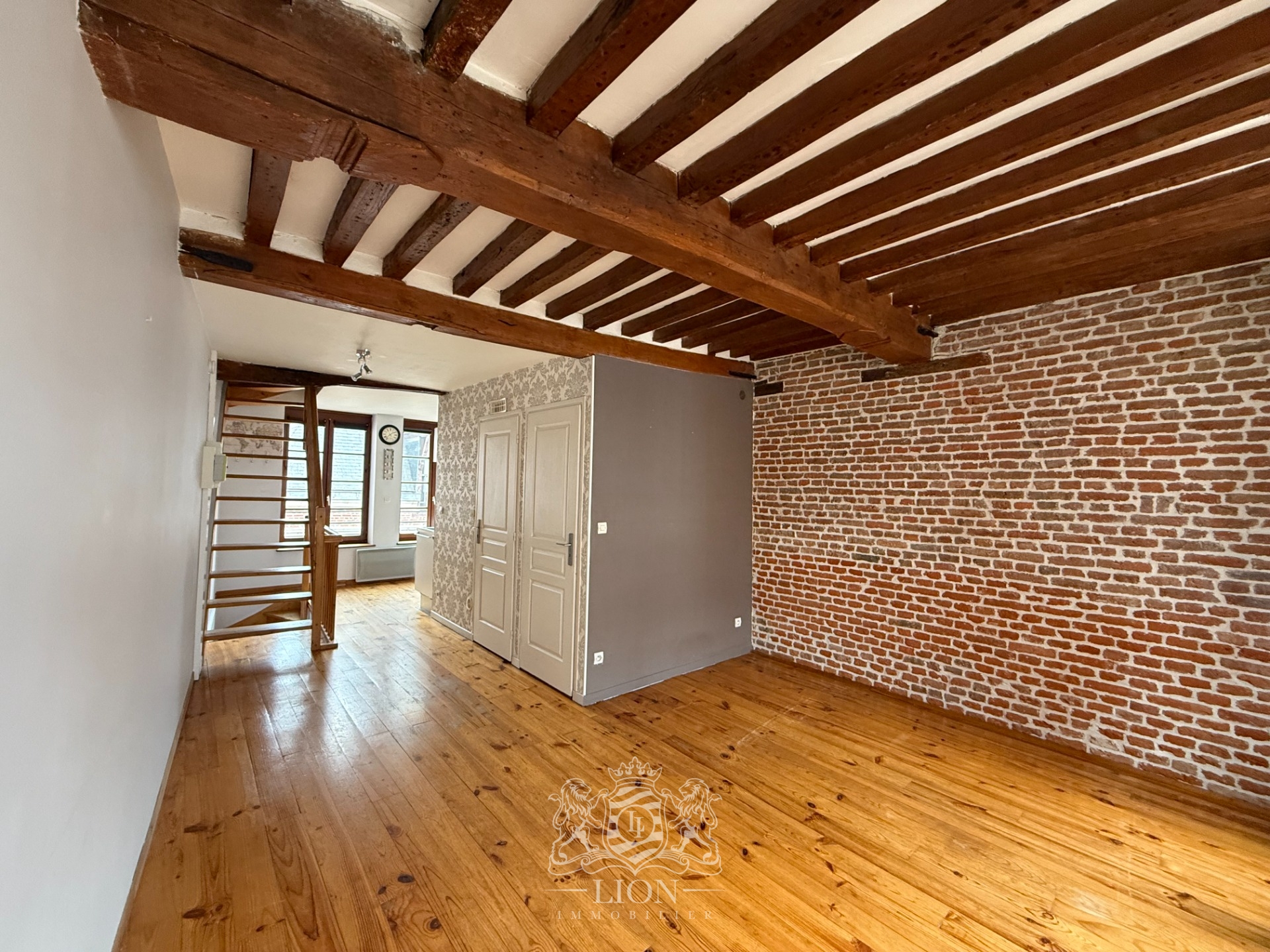 Oxc vieux lille t2 Photo 1 - Le Lion Immobilier Oxc vieux lille t2 Photo 1 - Le Lion Immobilier