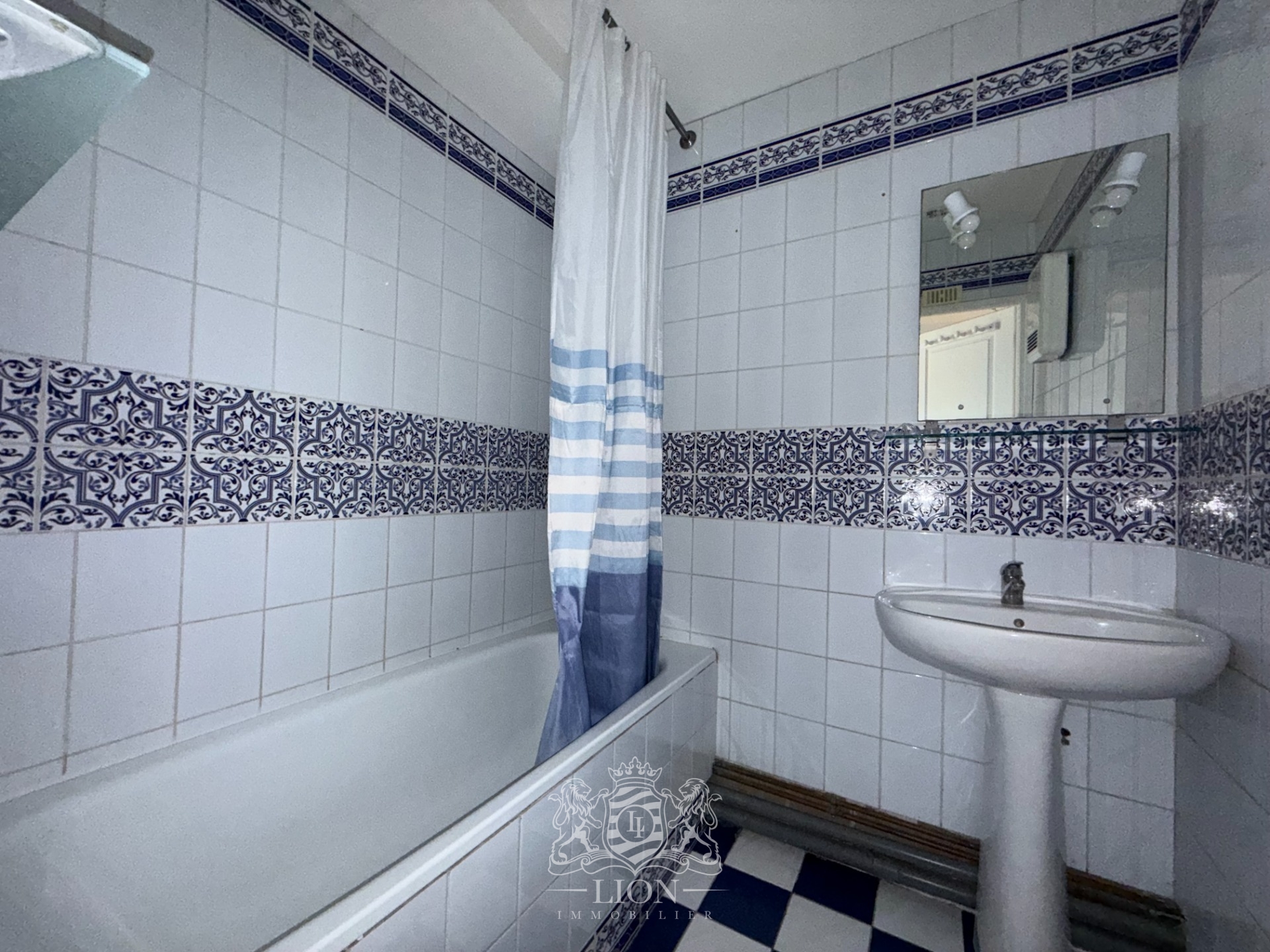 Oxc vieux lille t2 Photo 5 - Le Lion Immobilier Oxc vieux lille t2 Photo 5 - Le Lion Immobilier