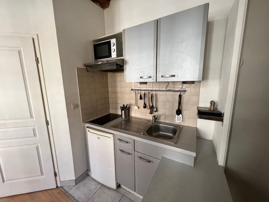 Vieux lille studio meuble de 18 m Photo 2 - Le Lion Immobilier