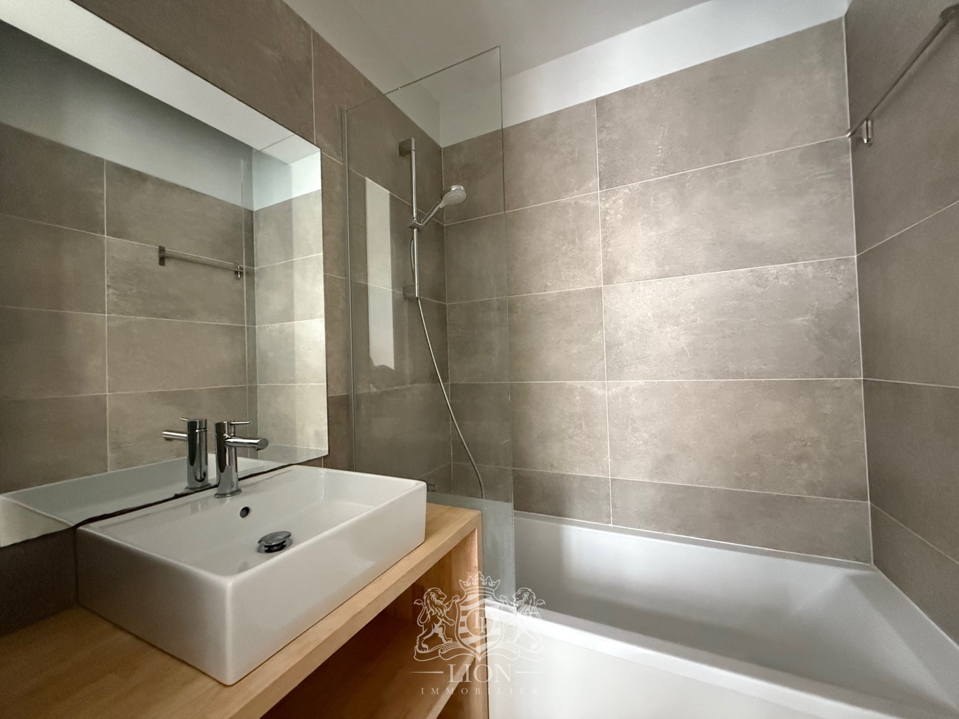 Paf vieux lille t2 non meuble Photo 10 - Le Lion Immobilier