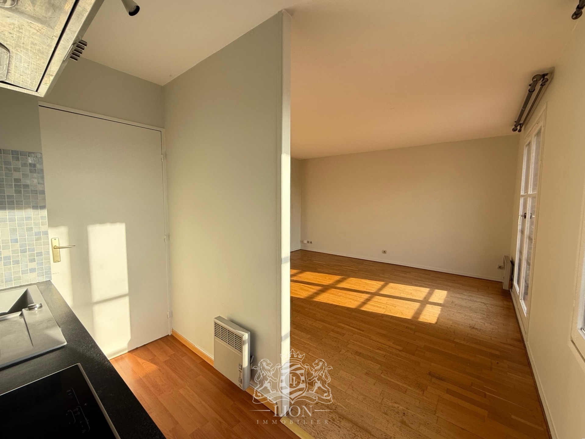 Vieux lille t2 non meuble avec parking Photo 3 - Le Lion Immobilier