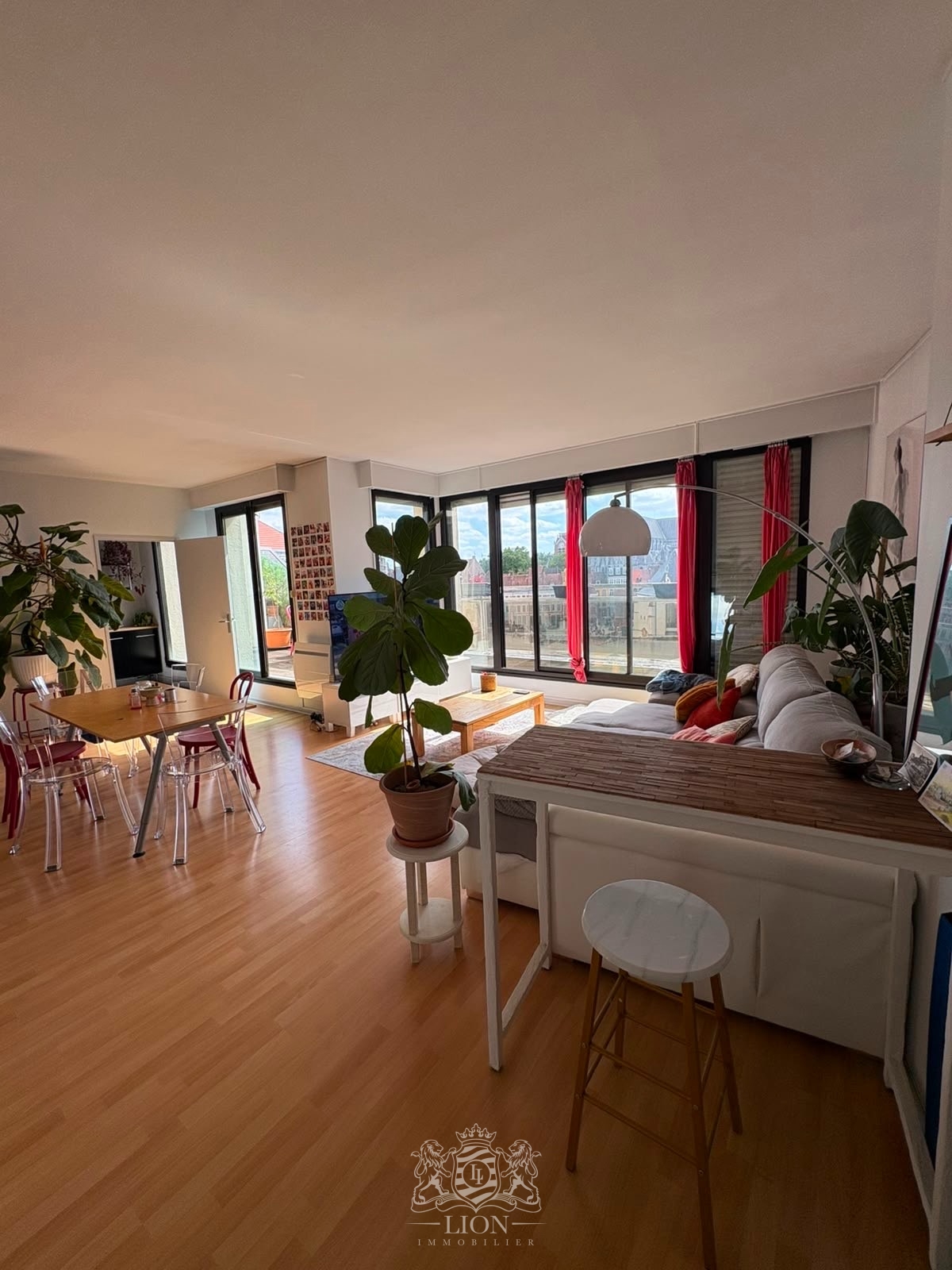 Plx vieux lille appartement 3 pieces avec terrasse Photo 5 - Le Lion Immobilier Plx vieux lille appartement 3 pieces avec terrasse Photo 5 - Le Lion Immobilier