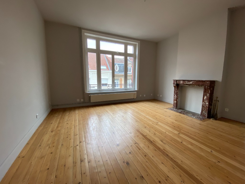 La madeleine appartement type 5 avec terrasse