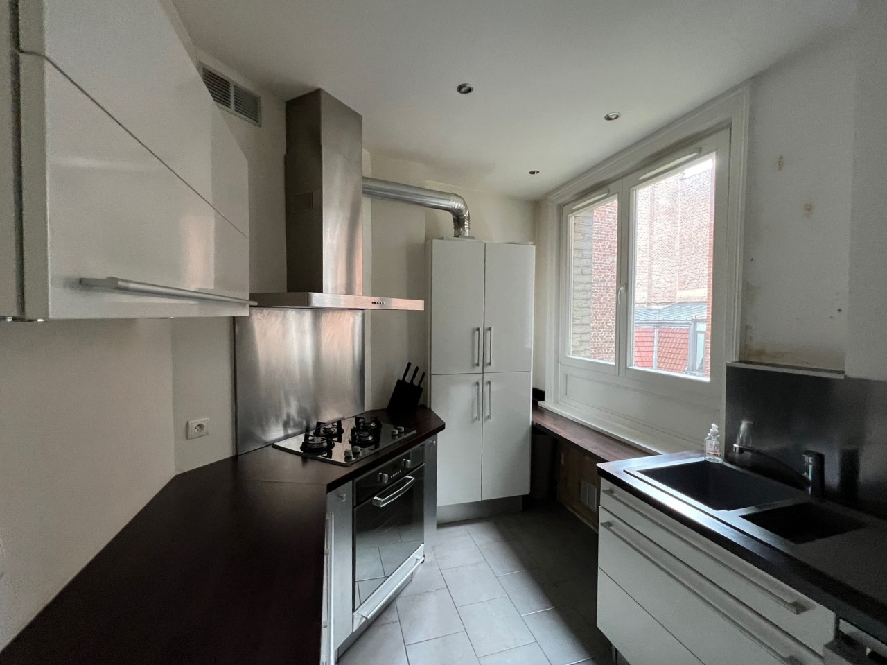 Qlt lille hypercentre type 3 bis entierement meuble Photo 4 - Le Lion Immobilier Qlt lille hypercentre type 3 bis entierement meuble Photo 4 - Le Lion Immobilier