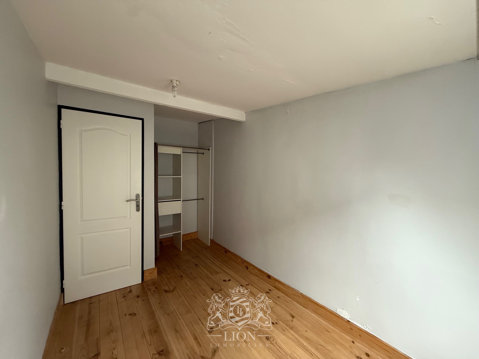 Qpv vieux lille t3 bis en duplex non meuble Photo 12 - Le Lion Immobilier