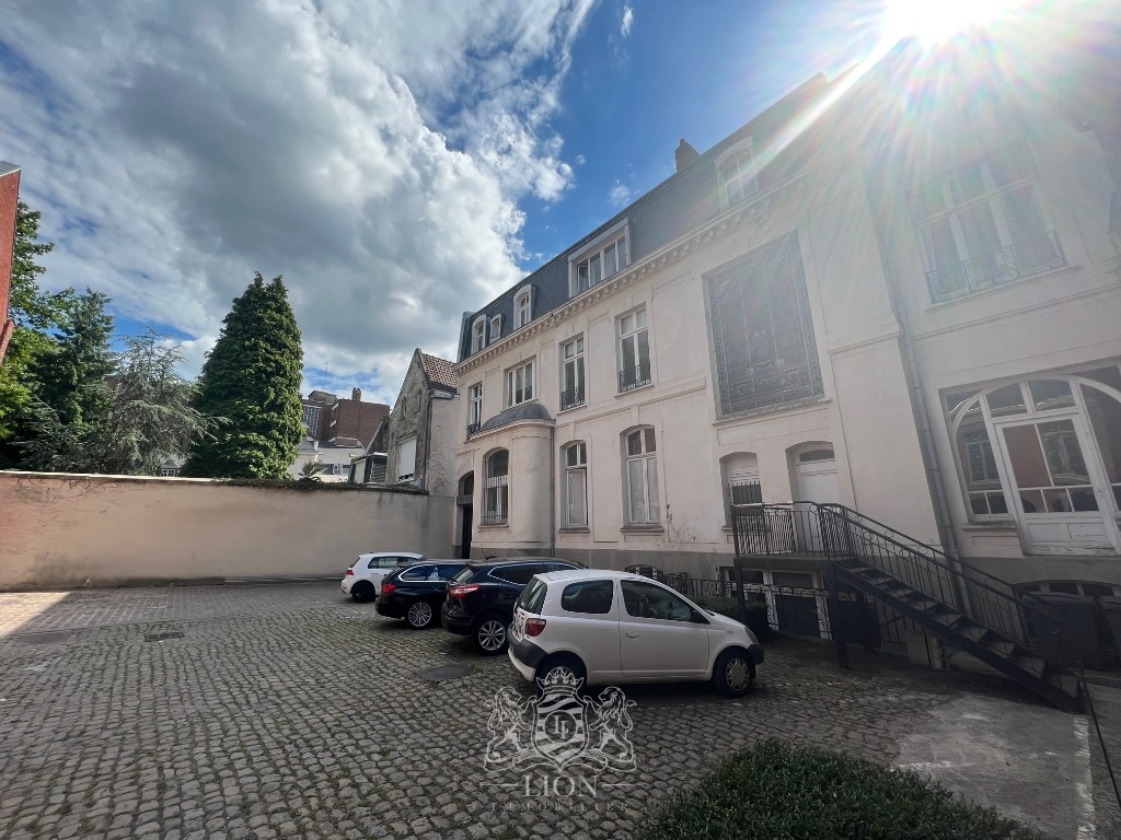 Stand by vente reo vieux lille appartement type 3 meuble Photo 7 - Le Lion Immobilier Stand by vente reo vieux lille appartement type 3 meuble Photo 7 - Le Lion Immobilier