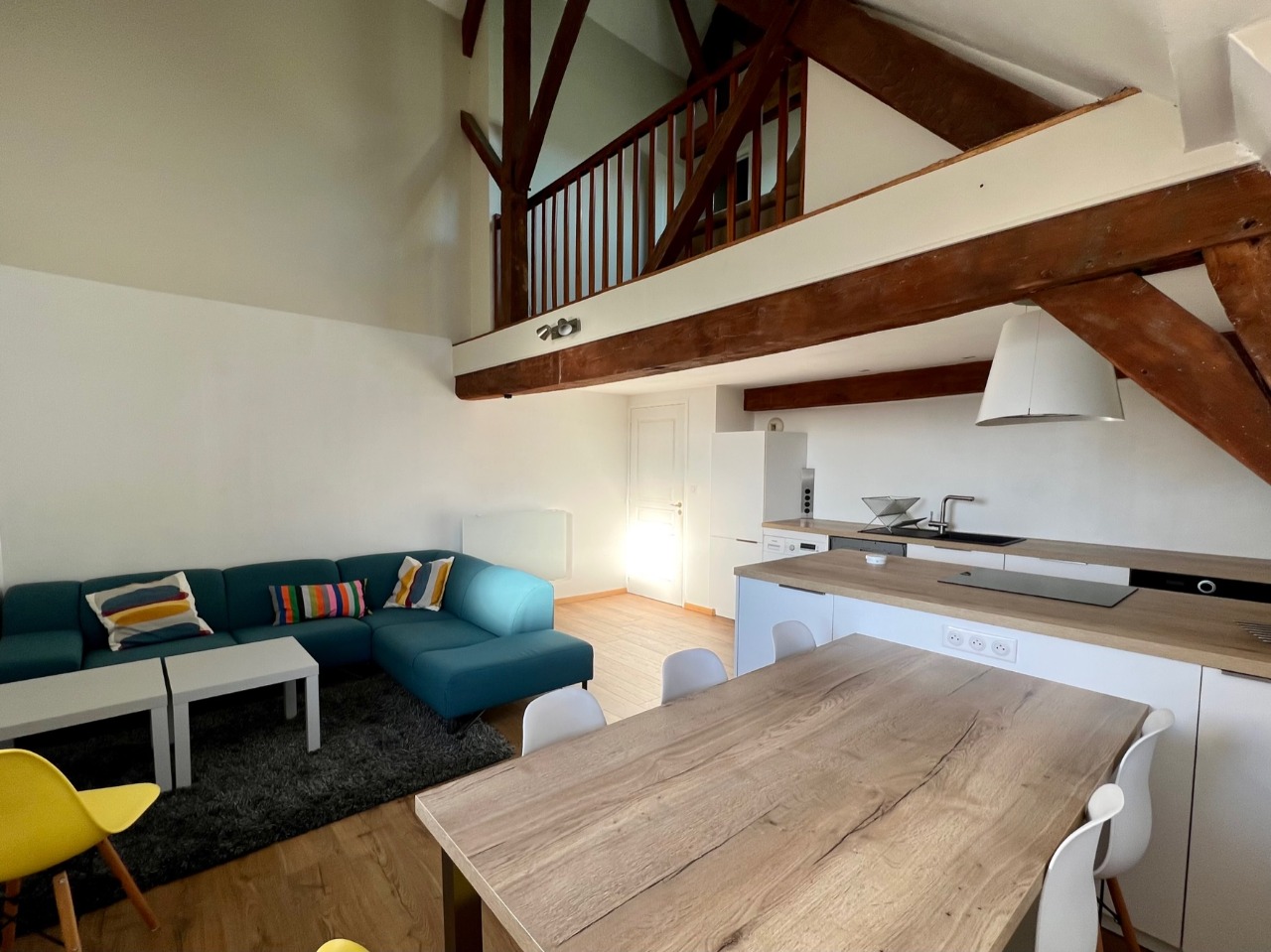 Tnw vieux lille t2 bis meuble en dernier etage parking Photo 2 - Le Lion Immobilier Tnw vieux lille t2 bis meuble en dernier etage parking Photo 2 - Le Lion Immobilier
