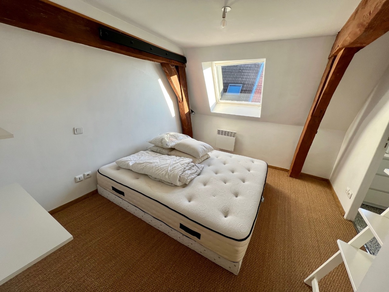 Tnw vieux lille t2 bis meuble en dernier etage parking Photo 8 - Le Lion Immobilier Tnw vieux lille t2 bis meuble en dernier etage parking Photo 8 - Le Lion Immobilier