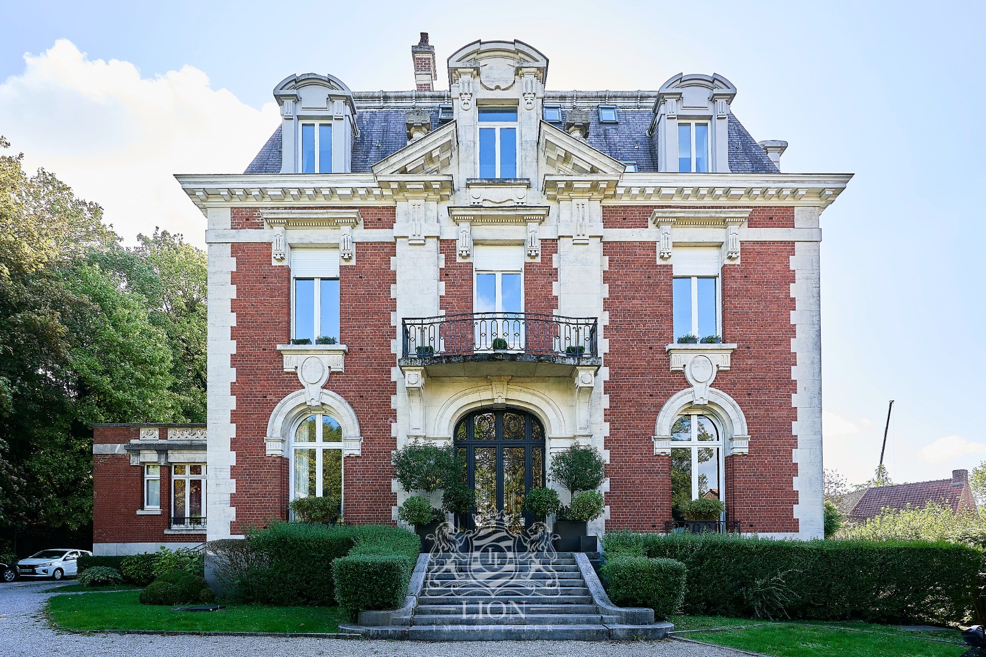 Appartement d exception deux chambres parkings  Photo 2 - Le Lion Immobilier