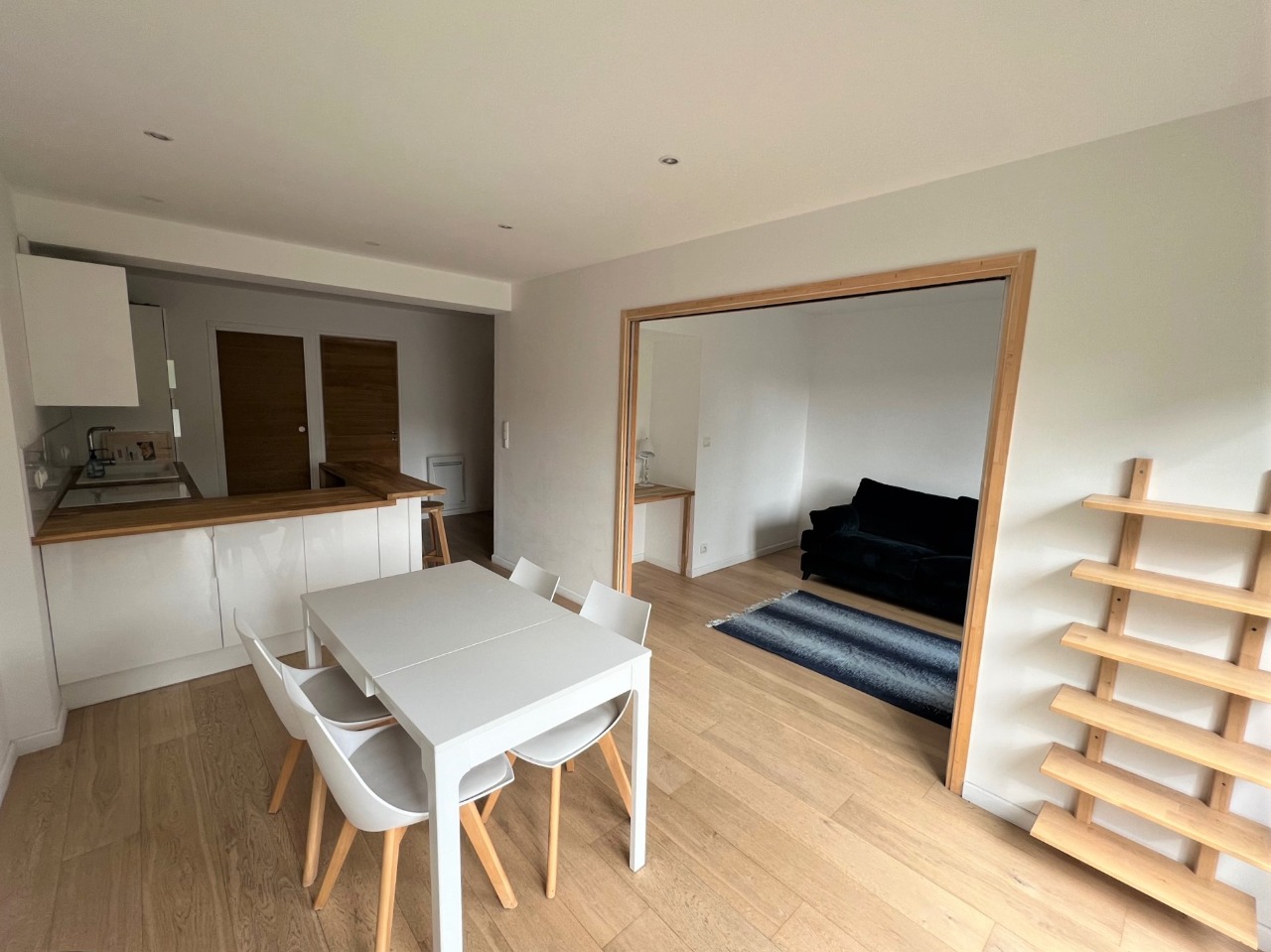 Vbx vieux lille t2 bis renove avec garage et cave Photo 4 - Le Lion Immobilier