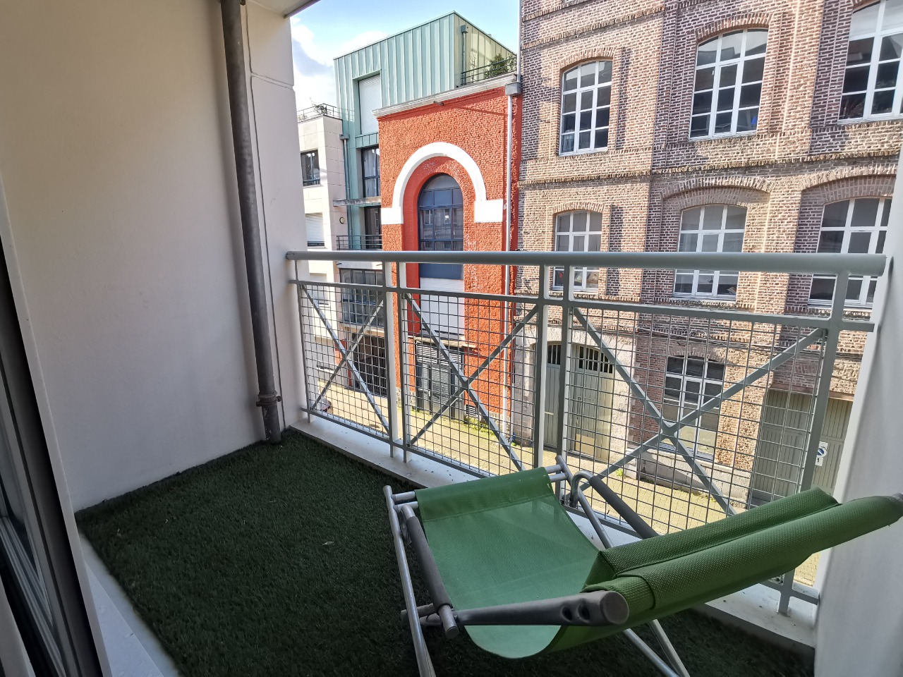 Vff vieux lille t2 meuble avec parking et balcon Photo 2 - Le Lion Immobilier Vff vieux lille t2 meuble avec parking et balcon Photo 2 - Le Lion Immobilier