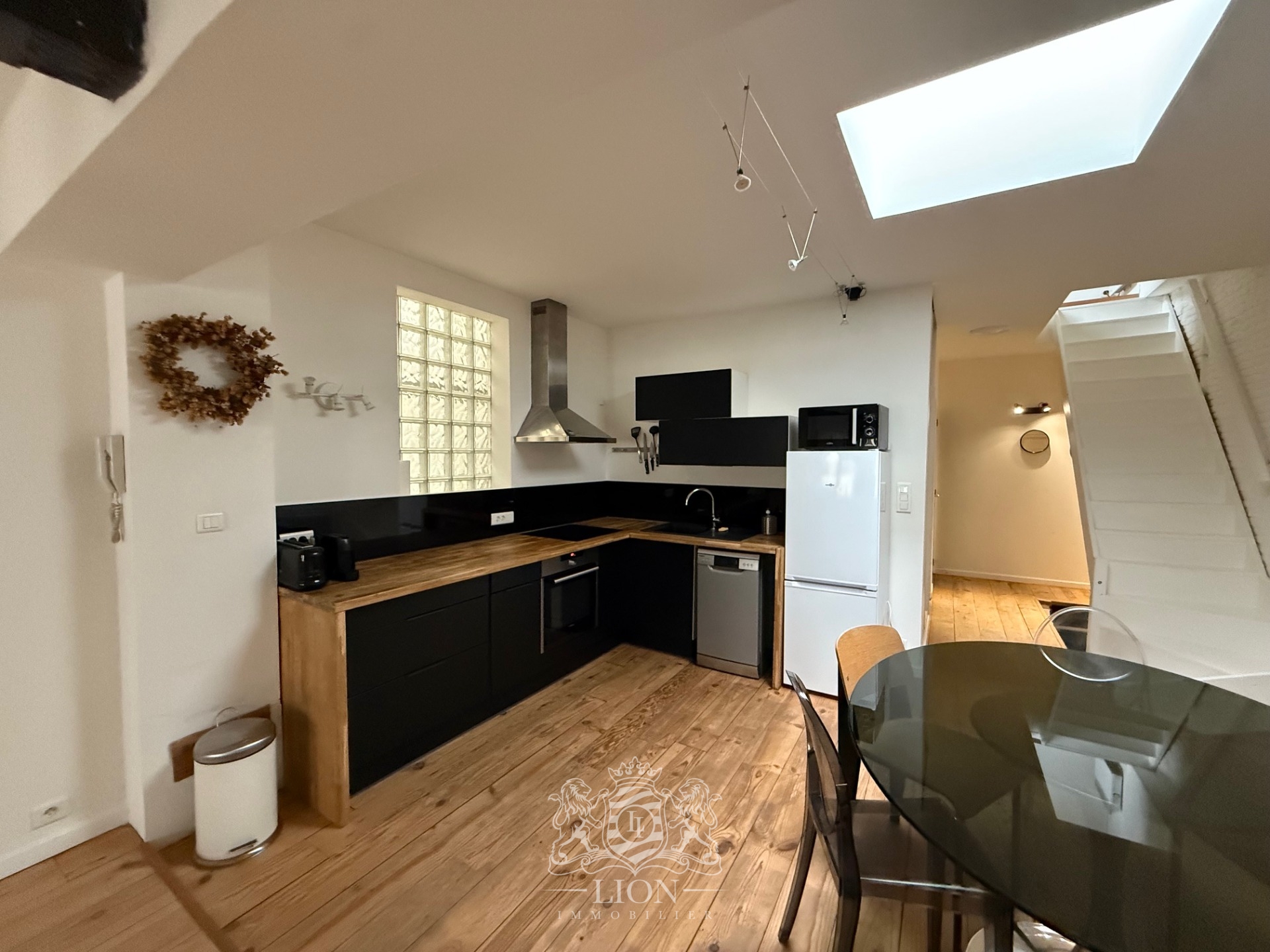 Vpt vieux lille t3 en duplex avec terrasse Photo 3 - Le Lion Immobilier
