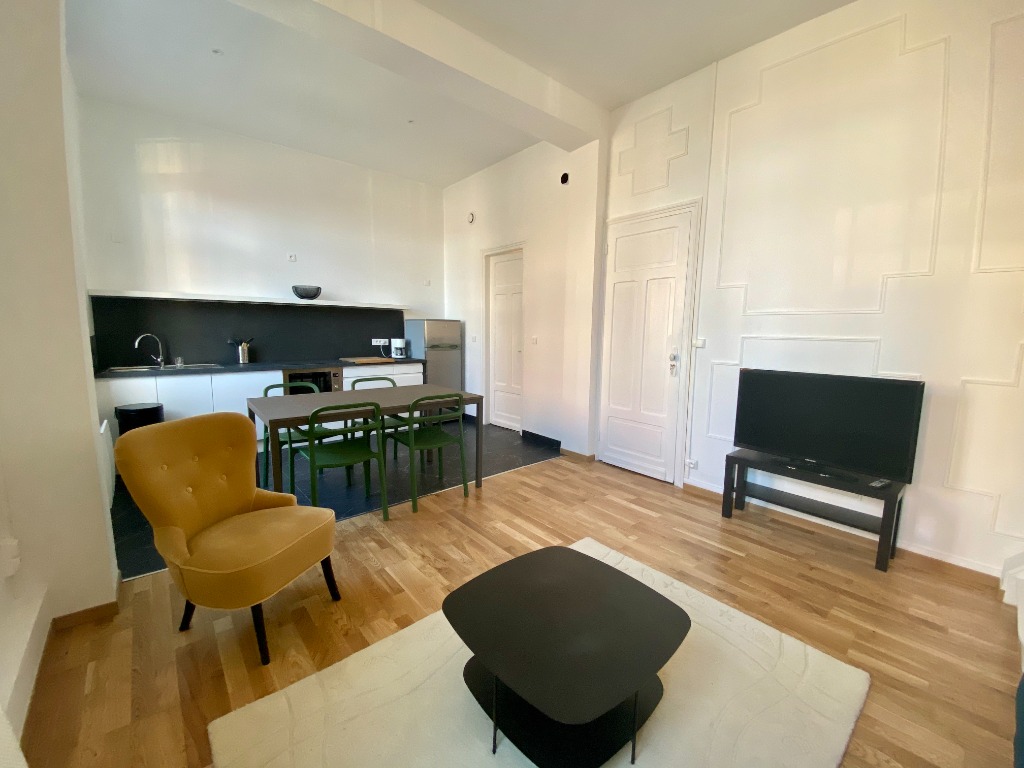 Wnv croix centre magnifique t1 bis meuble Photo 4 - Le Lion Immobilier