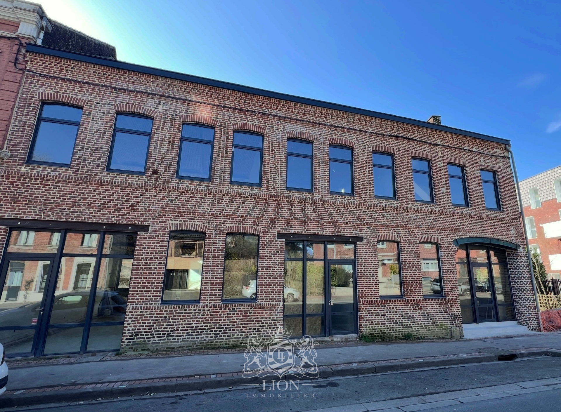 Local commercial de 70m avec parking Photo 2 - Le Lion Immobilier