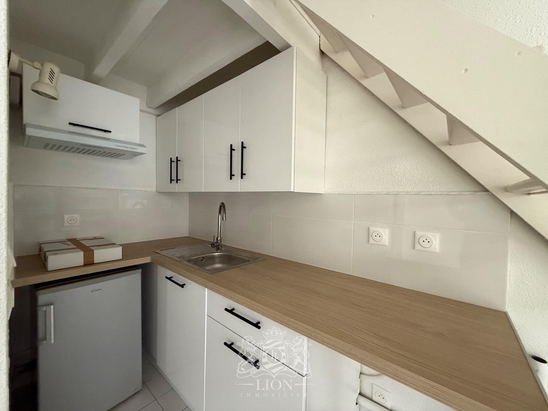 Wxd vieux lille studio non meuble Photo 2 - Le Lion Immobilier Wxd vieux lille studio non meuble Photo 2 - Le Lion Immobilier