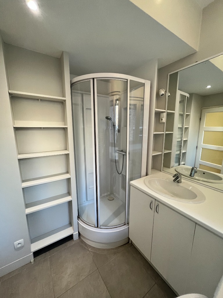 Xng vieux lille appartement t3 meuble avec parking Photo 12 - Le Lion Immobilier