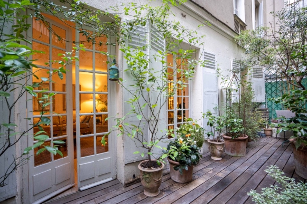 Paris 16 place de l etoile 2 pieces avec patio Photo 2 - Le Lion Immobilier