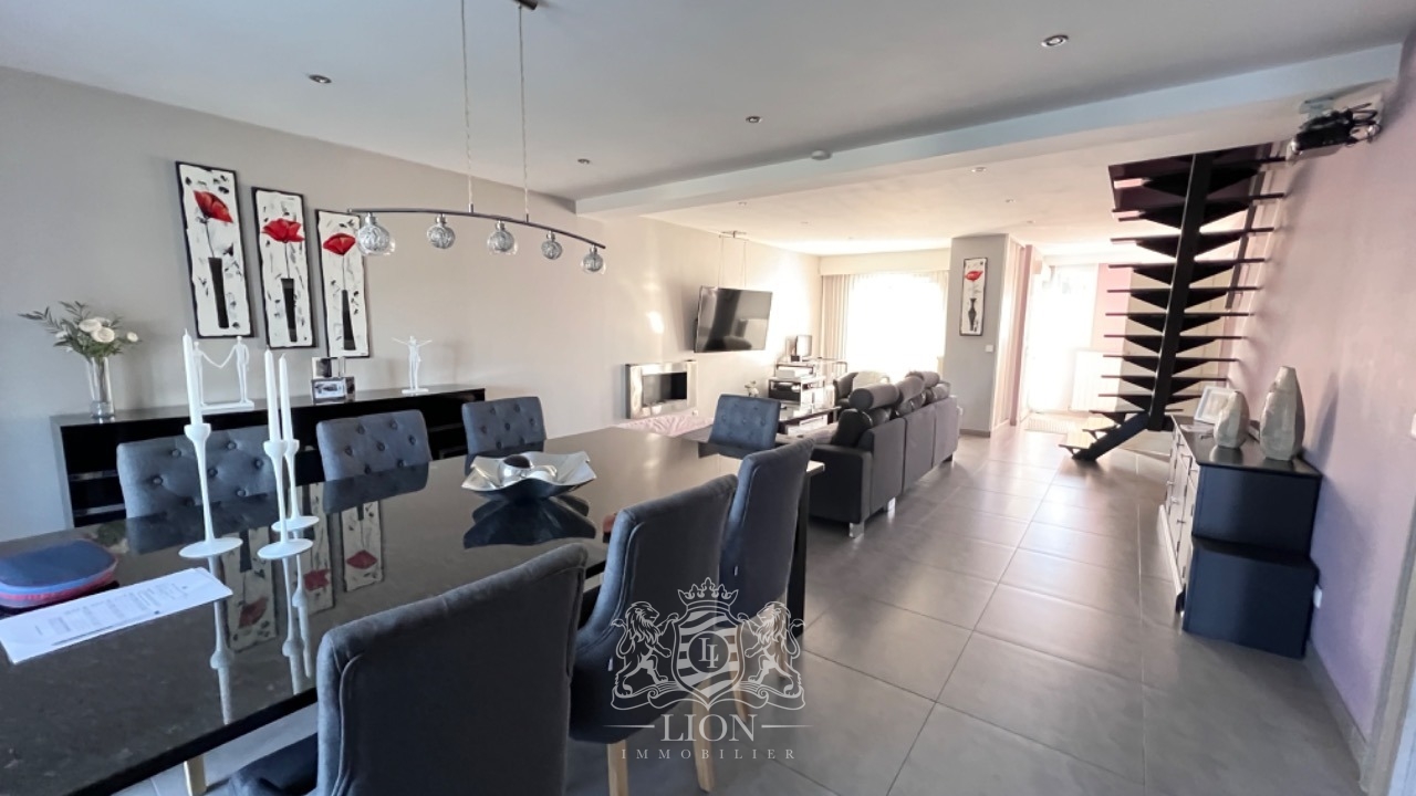 Maison individuelle avec dependance Photo 2 - Le Lion Immobilier Maison individuelle avec dependance Photo 2 - Le Lion Immobilier