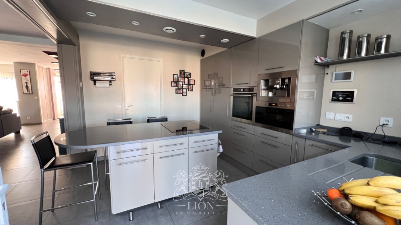 Maison individuelle avec dependance Photo 3 - Le Lion Immobilier
