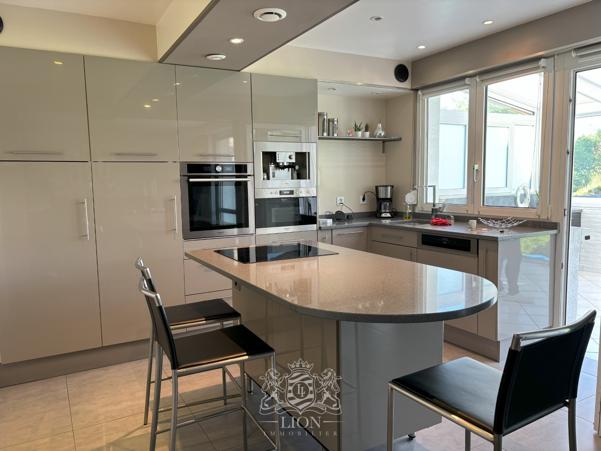 Maison individuelle avec dependance Photo 3 - Le Lion Immobilier Maison individuelle avec dependance Photo 3 - Le Lion Immobilier