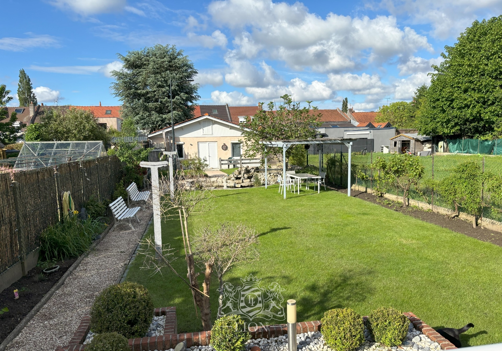 Maison individuelle avec dependance Photo 8 - Le Lion Immobilier Maison individuelle avec dependance Photo 8 - Le Lion Immobilier