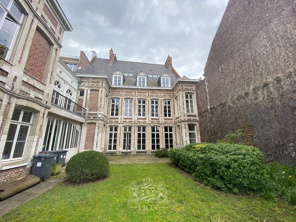 Vieux lille secteur royale   magnifique hotel particulier - Le Lion Immobilier