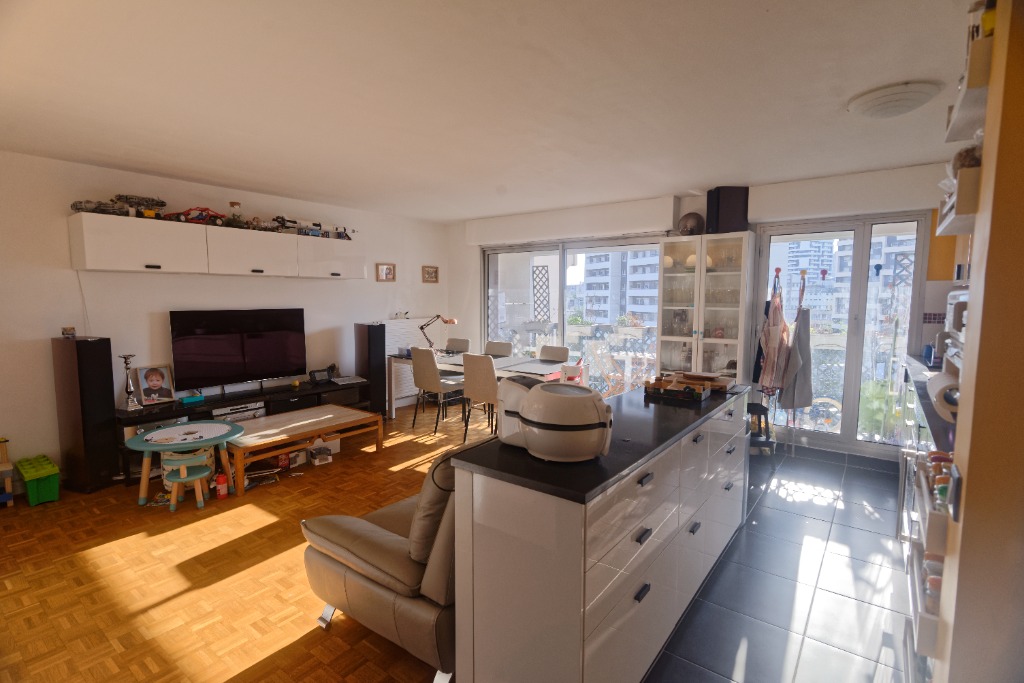 Paris 19 bassin de la villette 4 pieces terrasse Photo 2 - Le Lion Immobilier