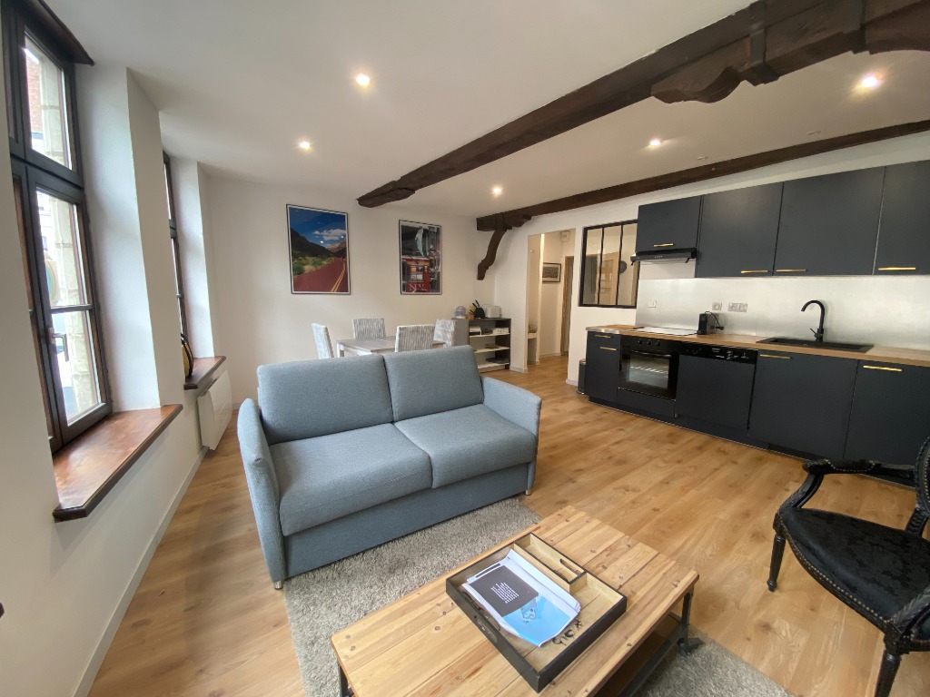 Ysq vieux lille tres beau type 2 meuble Photo 1 - Le Lion Immobilier