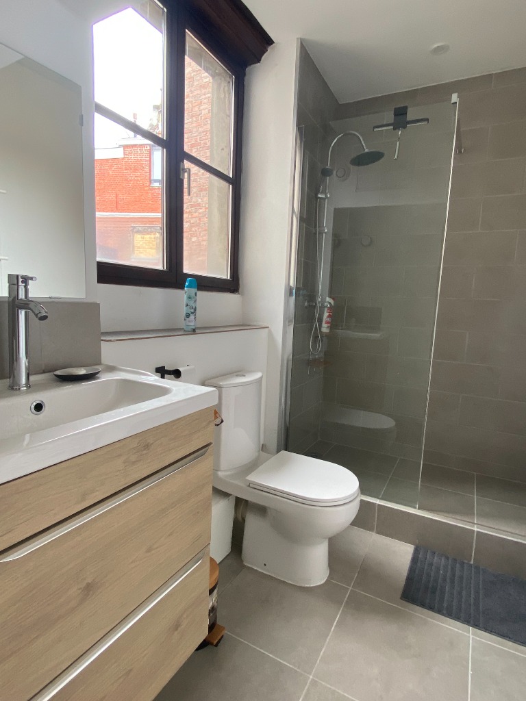 Ysq vieux lille tres beau type 2 meuble Photo 4 - Le Lion Immobilier