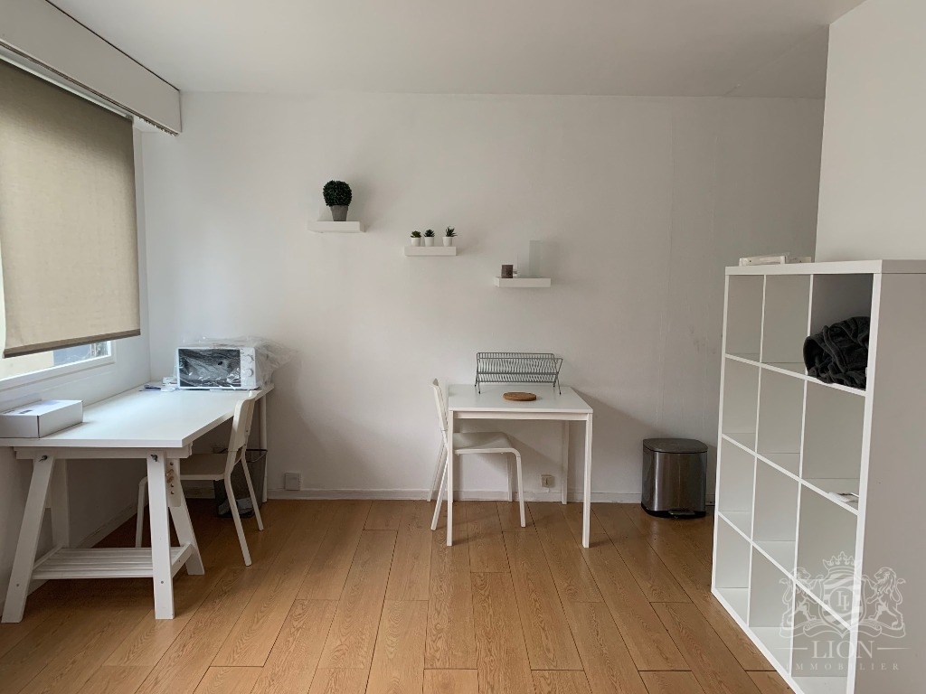 Studio meuble de 24 m  lille vauban Photo 2 - Le Lion Immobilier