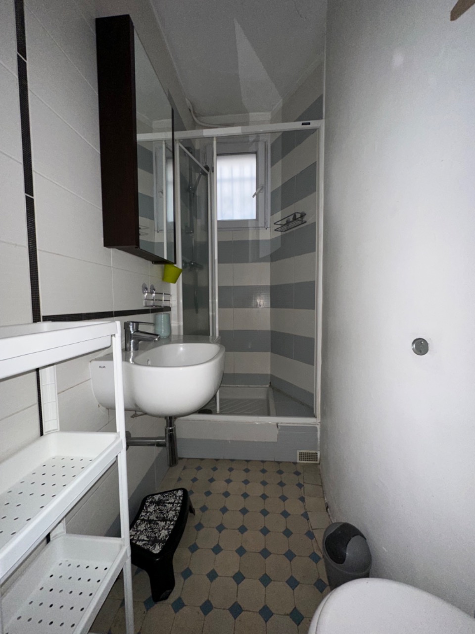 Paris 18 rue damremont 3 pieces meuble Photo 6 - Le Lion Immobilier