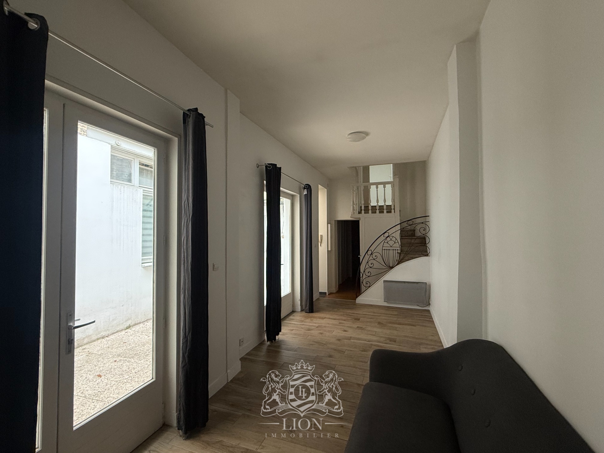 Zct lille centre t2 en duplex avec cour privative Photo 4 - Le Lion Immobilier
