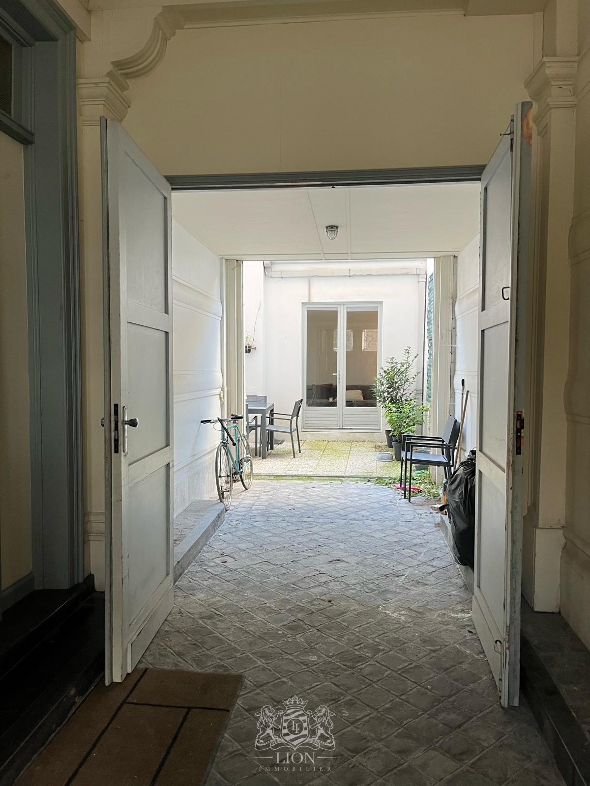 Zct lille centre t2 en duplex avec cour privative Photo 5 - Le Lion Immobilier Zct lille centre t2 en duplex avec cour privative Photo 5 - Le Lion Immobilier