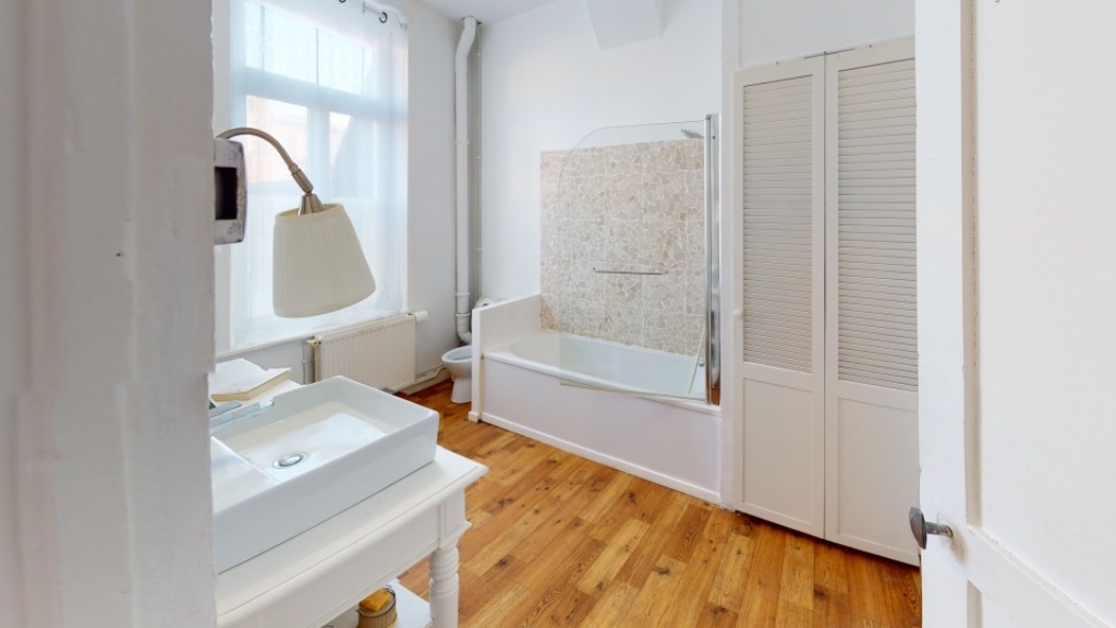 Lille hellemmes roger salengro immeuble a usage mixte Photo 8 - Le Lion Immobilier Lille hellemmes roger salengro immeuble a usage mixte Photo 8 - Le Lion Immobilier