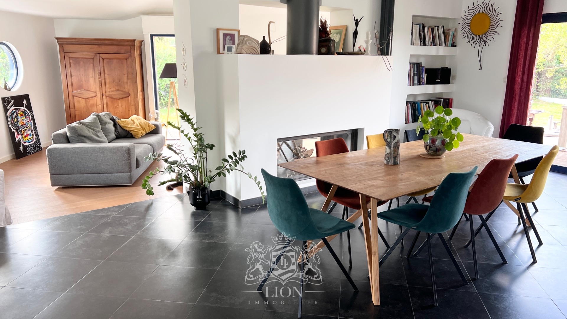 Maison individuelle semi plain pied escavee avec hangar Photo 3 - Le Lion Immobilier