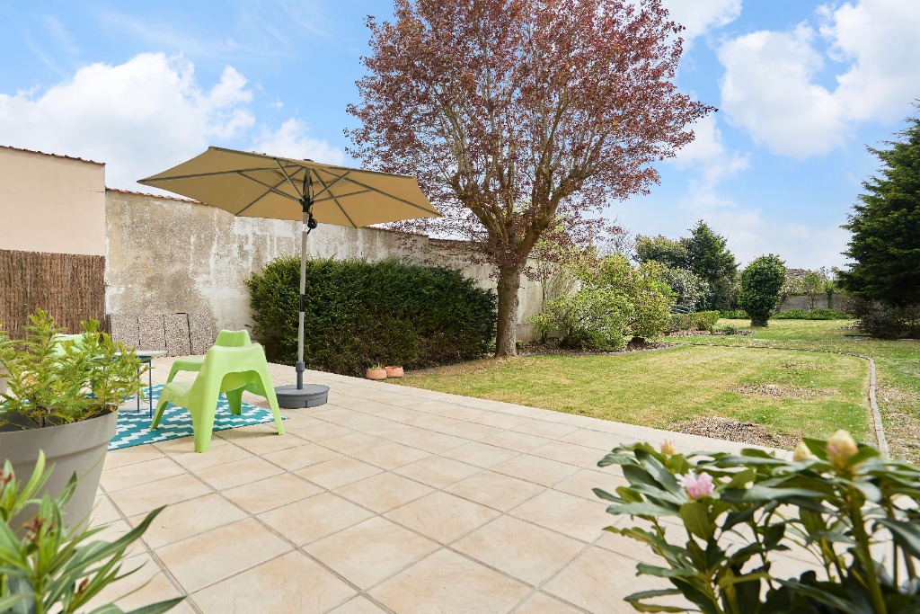 Maison familiale avec parc Photo 1 - Le Lion Immobilier