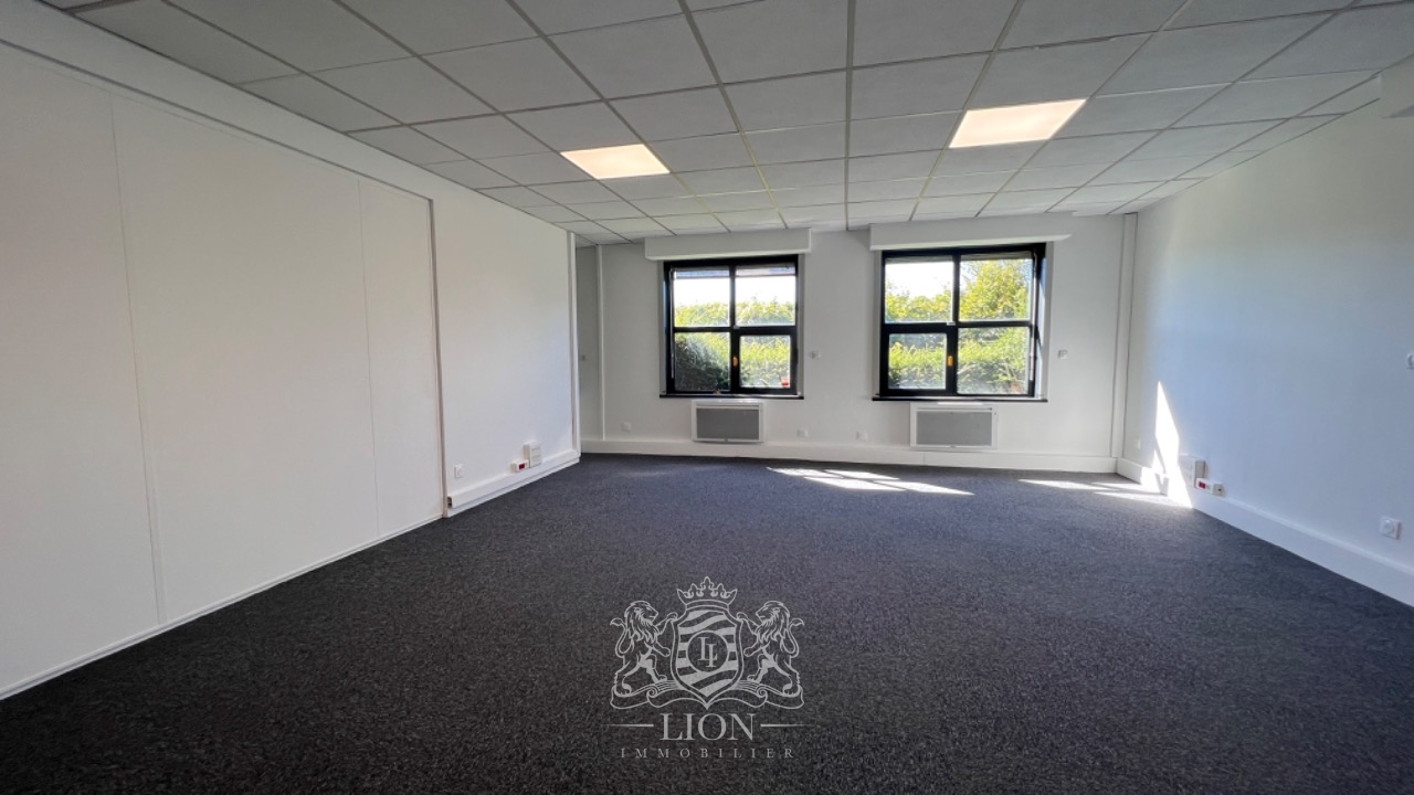 Ensemble de bureaux sur 1600m2 Photo 9 - Le Lion Immobilier