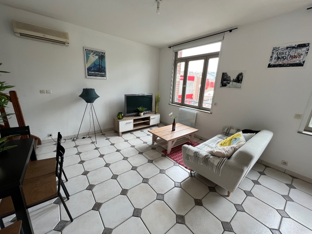 Lille appartement t3 meuble avec parking Photo 2 - Le Lion Immobilier