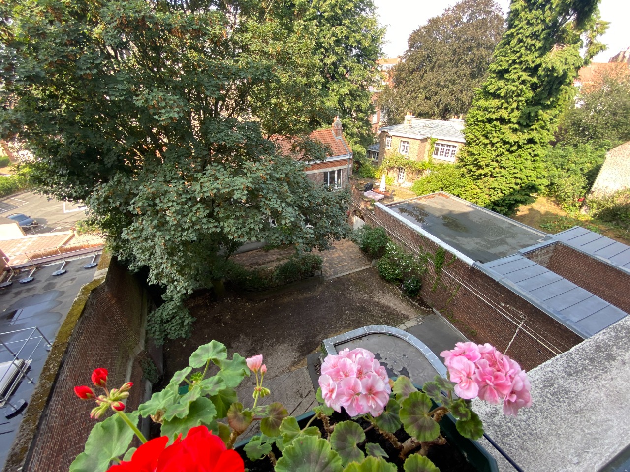 Vieux lille   grand 4 pieces avec garage Photo 1 - Le Lion Immobilier