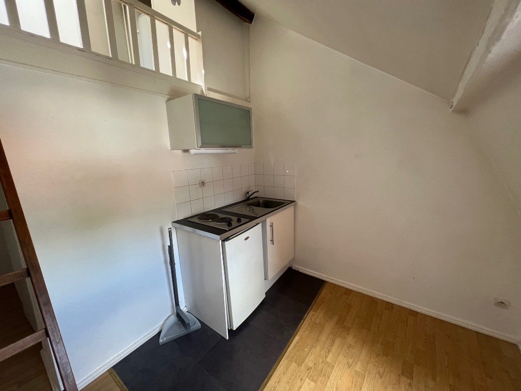 Acli vieux lille studio non meuble Photo 4 - Le Lion Immobilier