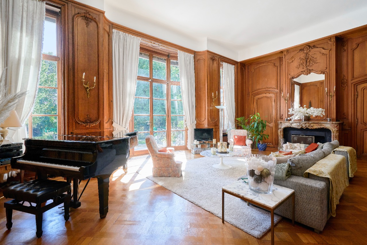 Luxueux hotel particulier de plus de 1200 m2