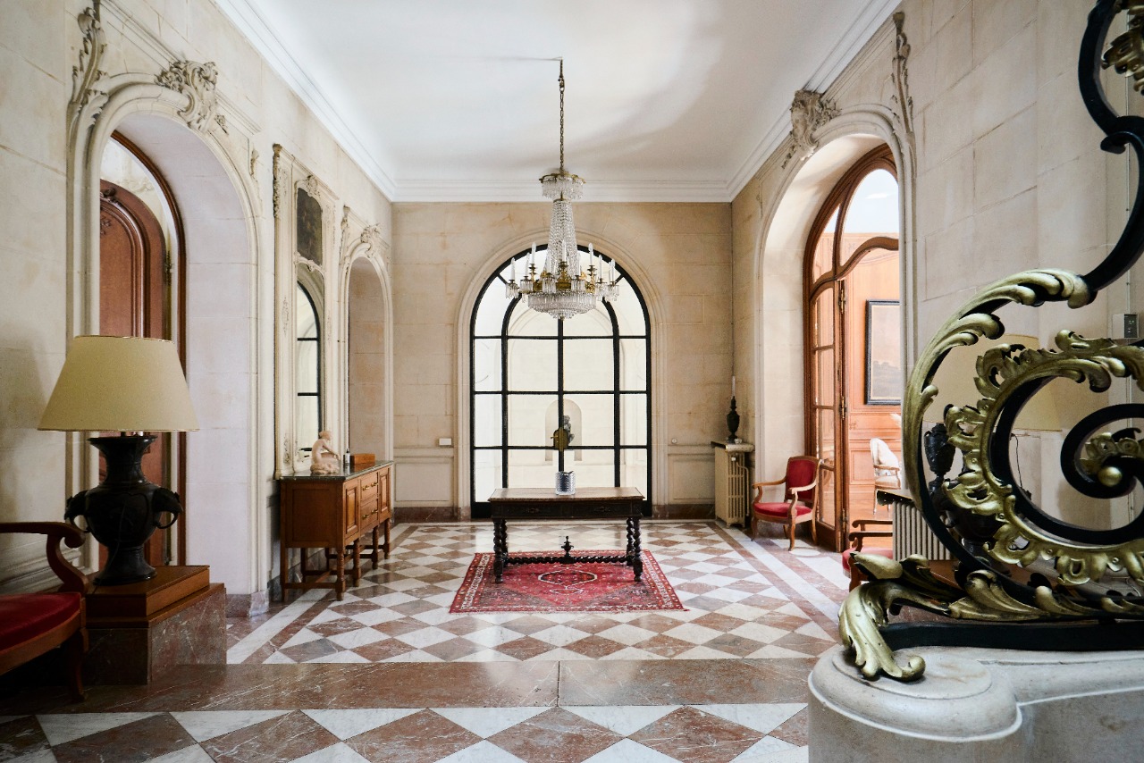 Luxueux hotel particulier de plus de 1200 m2 Photo 4 - Le Lion Immobilier