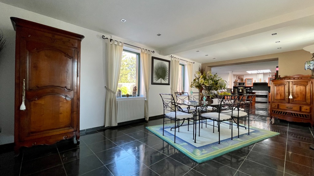 Corps de ferme de 240m2 avec piscine et jardin Photo 5 - Le Lion Immobilier Corps de ferme de 240m2 avec piscine et jardin Photo 5 - Le Lion Immobilier