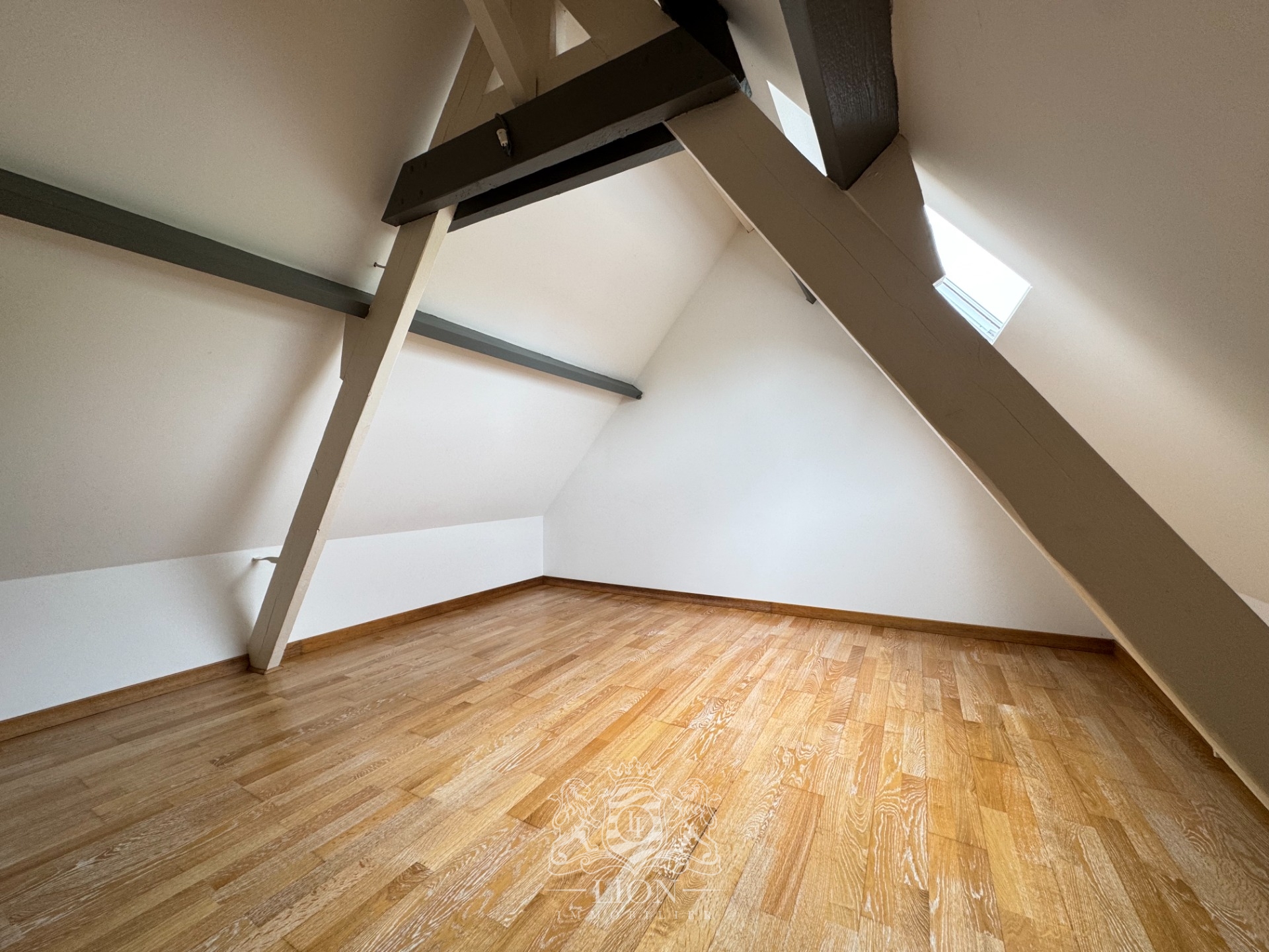 Corps de ferme de 240m2 avec piscine et jardin Photo 10 - Le Lion Immobilier Corps de ferme de 240m2 avec piscine et jardin Photo 10 - Le Lion Immobilier