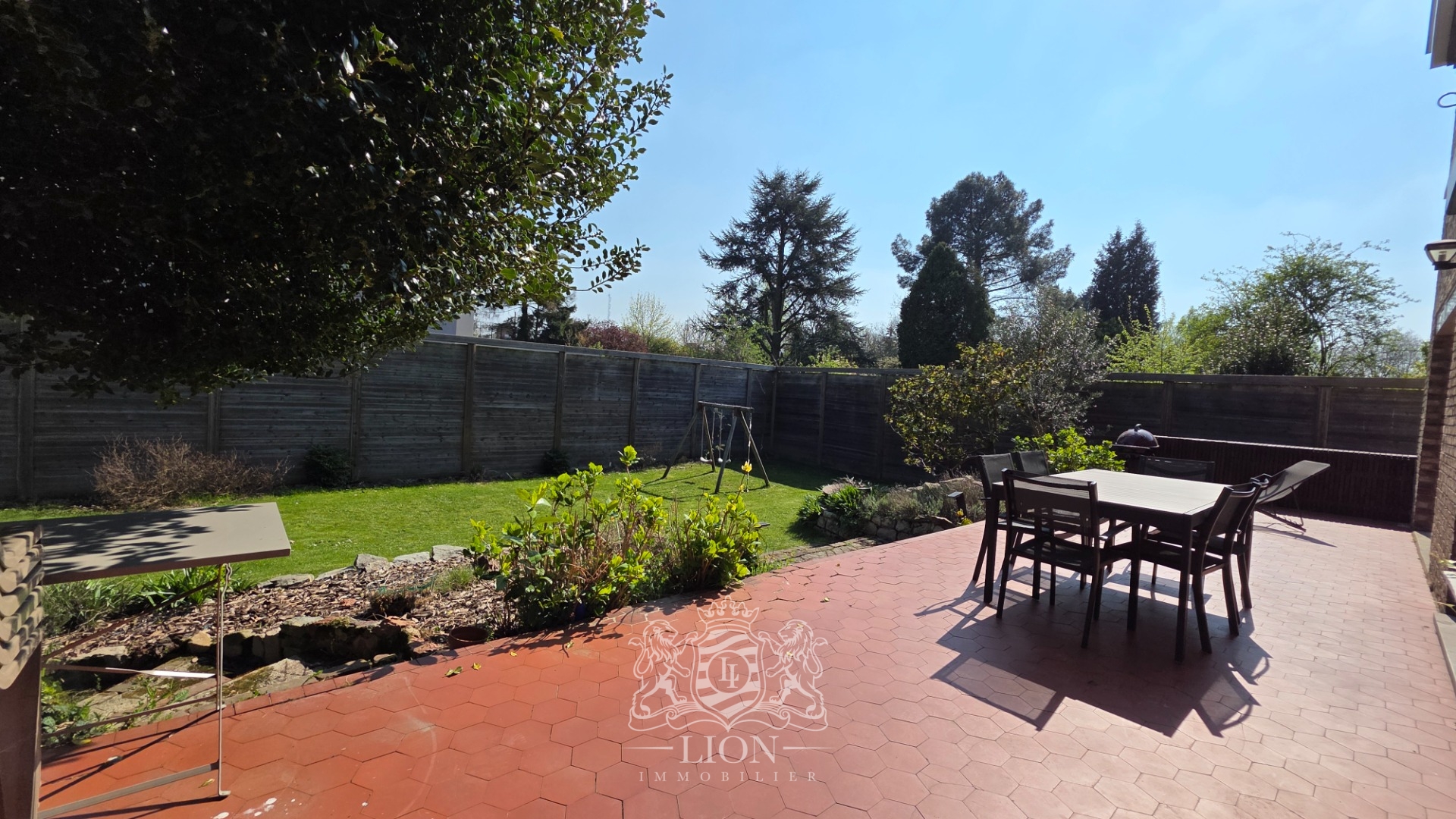 Magnifique maison individuelle et familiale grand garage Photo 3 - Le Lion Immobilier