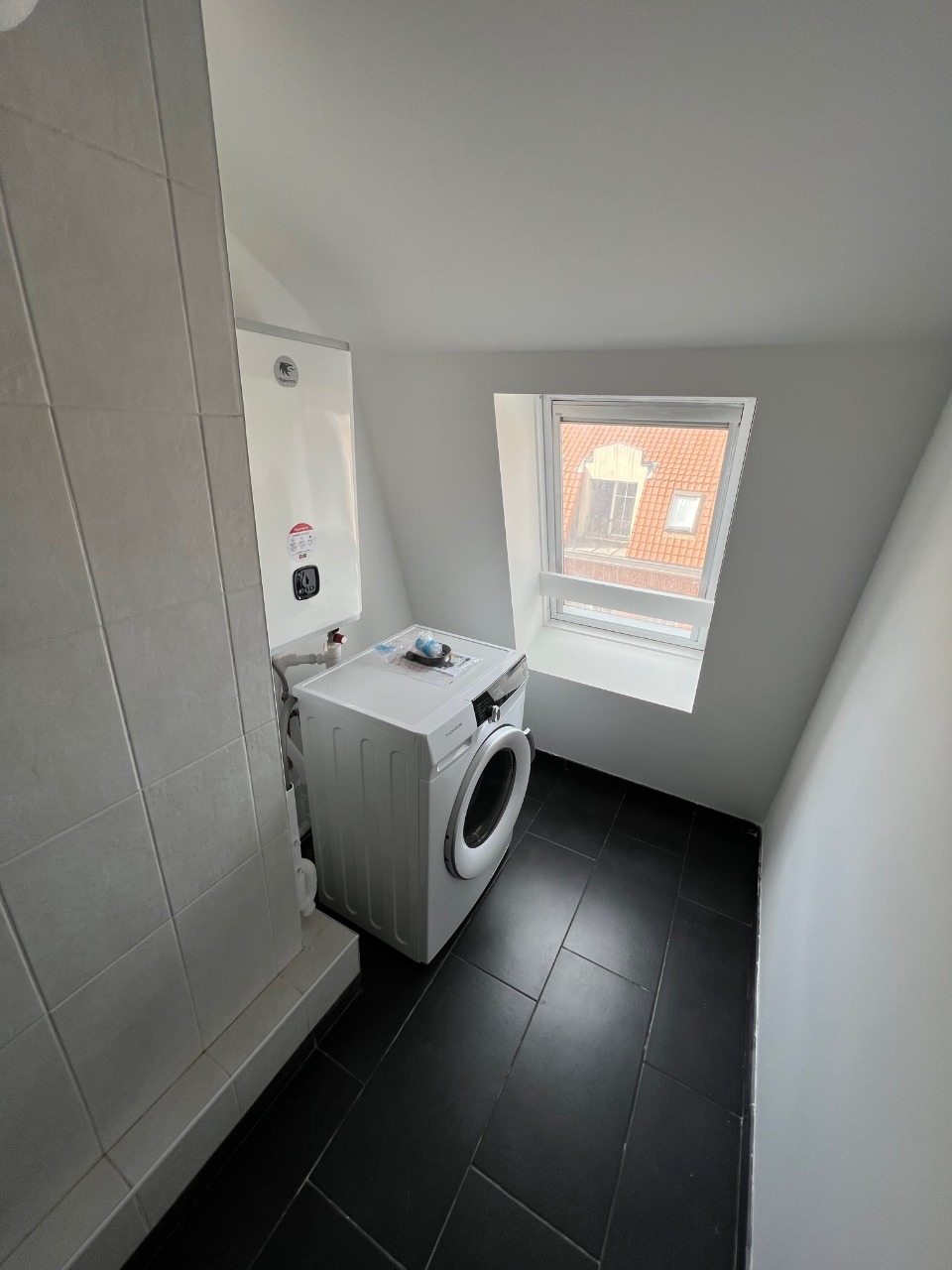 Adfp lille centre t2 meuble avec parking Photo 8 - Le Lion Immobilier Adfp lille centre t2 meuble avec parking Photo 8 - Le Lion Immobilier