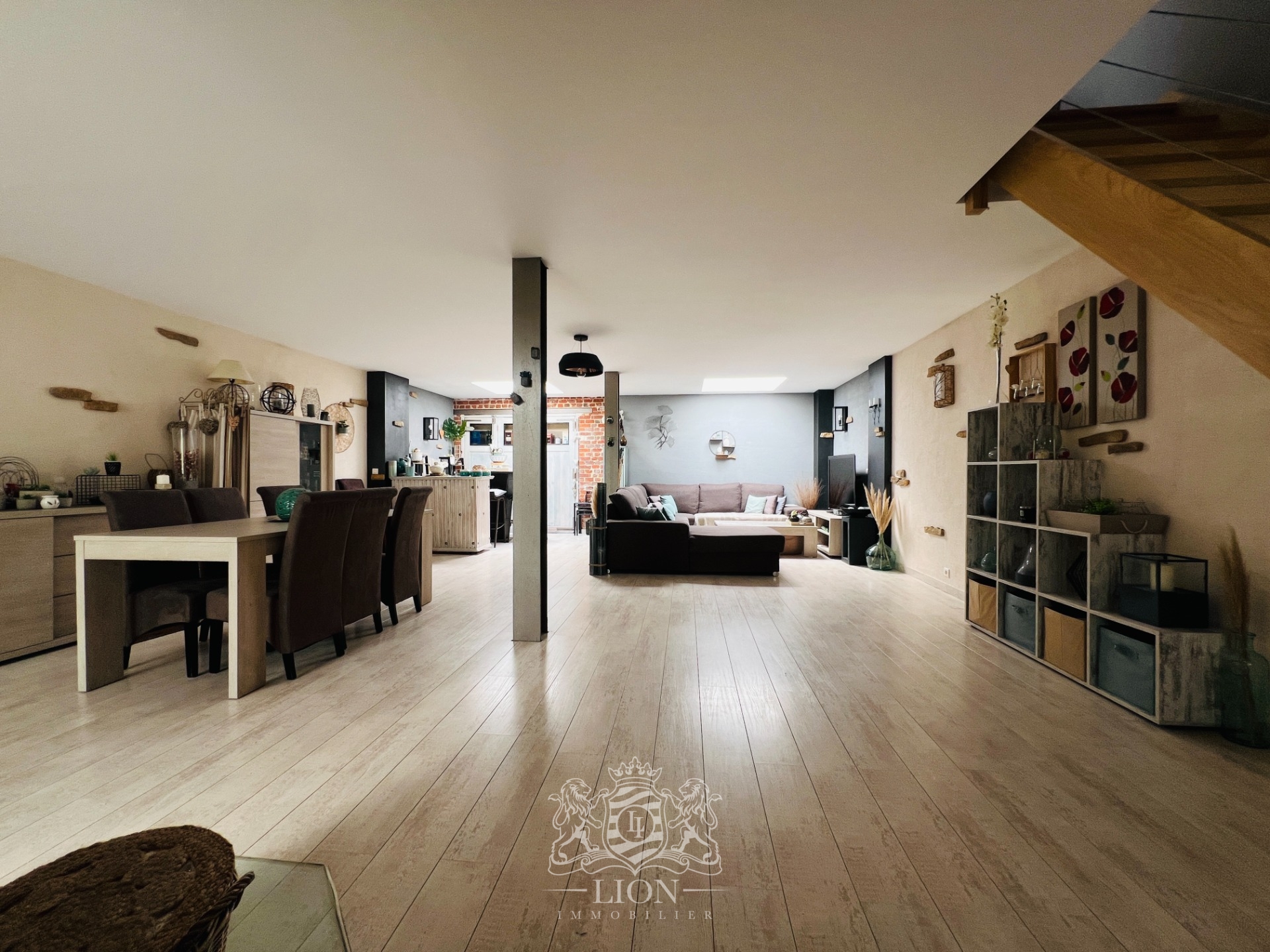 Grande maison avec garage  proximite du metro Photo 1 - Le Lion Immobilier