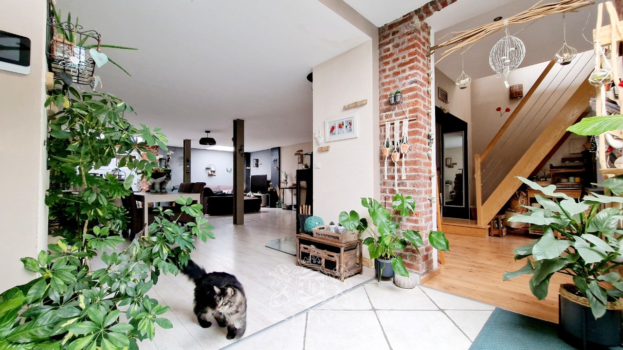 Grande maison avec garage  proximite du metro Photo 2 - Le Lion Immobilier