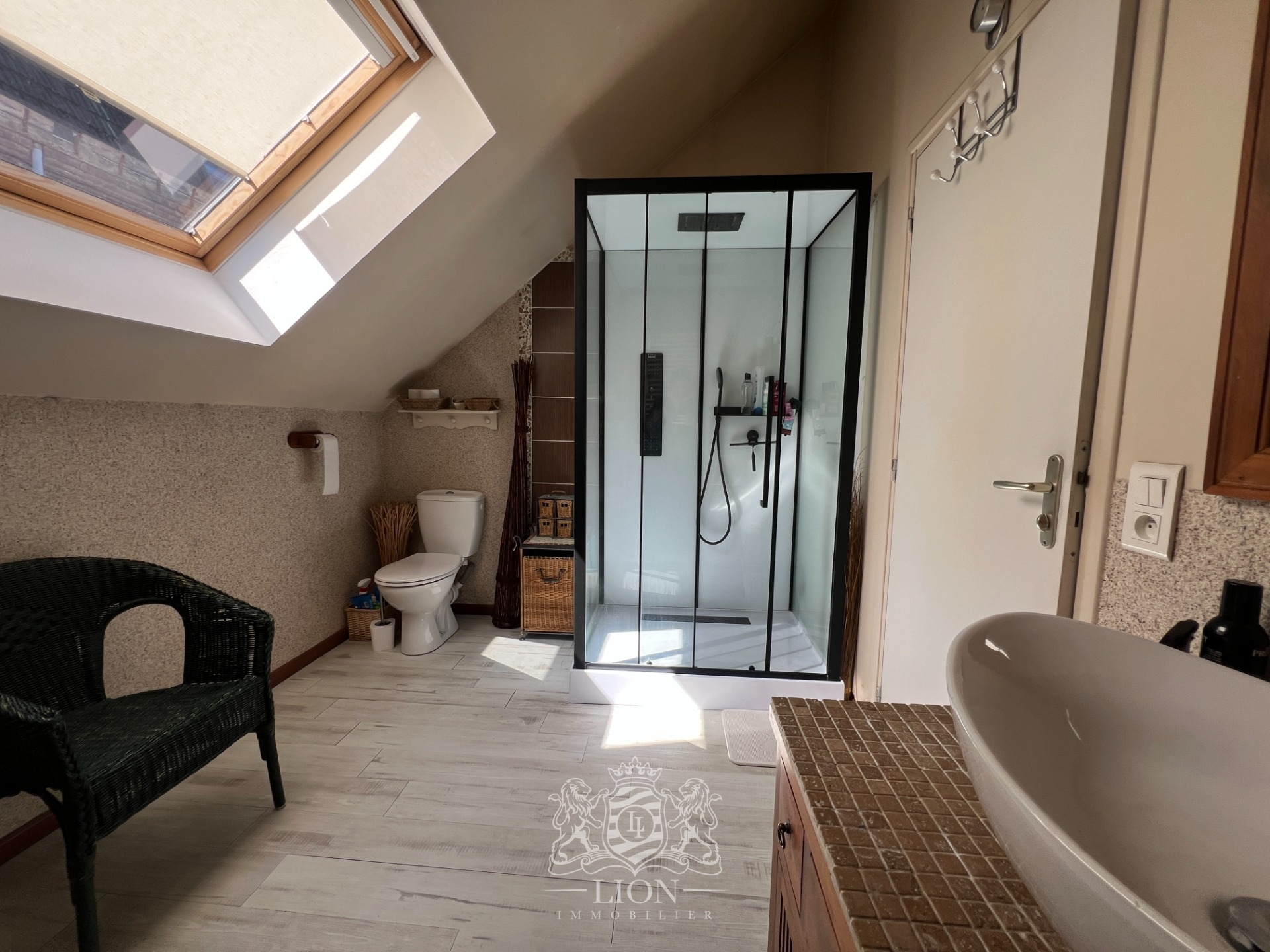 Grande maison avec garage  proximite du metro Photo 7 - Le Lion Immobilier